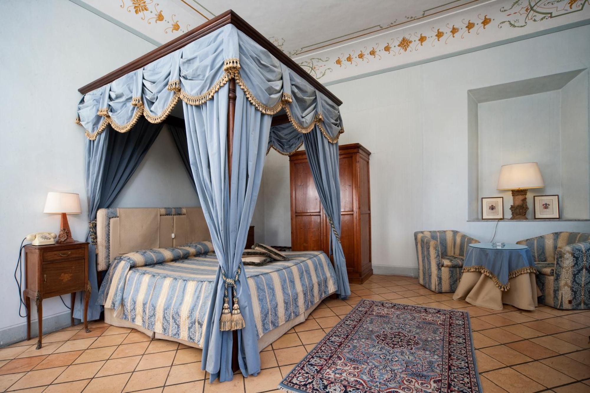 Hotel Palazzo Dragoni Spoleto Exterior foto